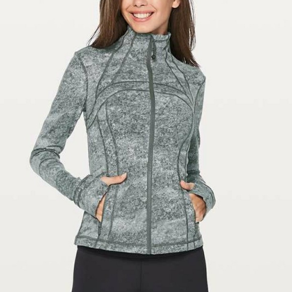 ☆ISO☆ - Lululemon Define 8, "Area Ice Gray" - Picture 2 of 3